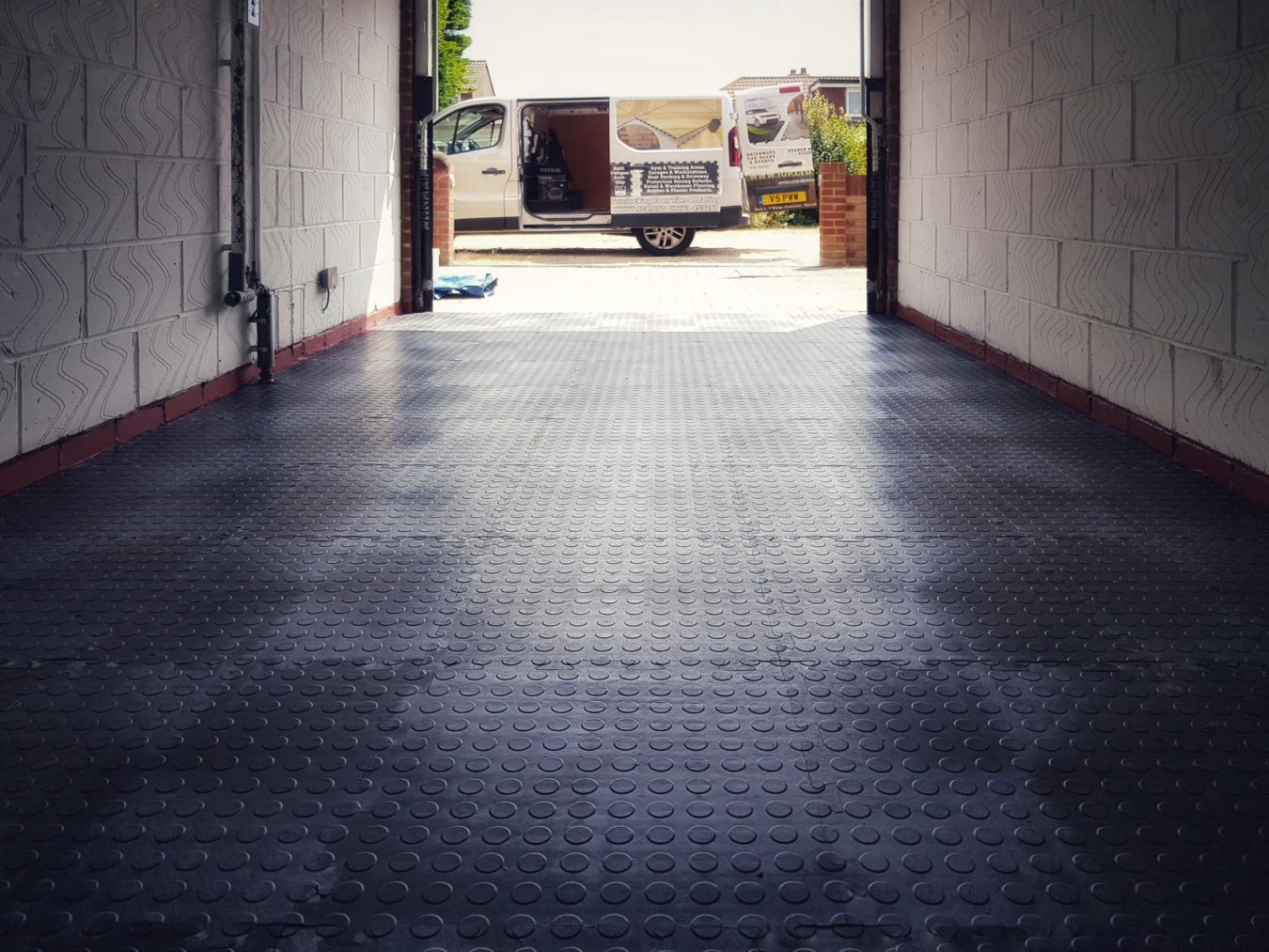 Best Pvc Floor Tiles For Garage, Tiling A Garage Floor