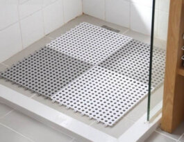 interlocking-pvc-shower-mats