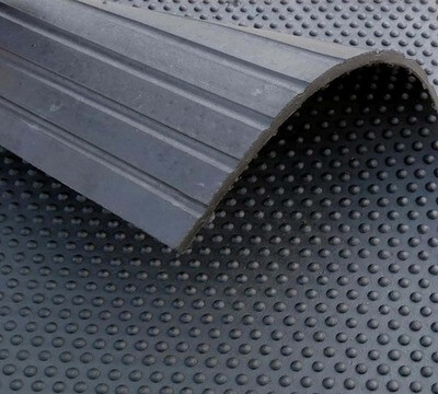 horse mat rubber 1 - Horse Mats