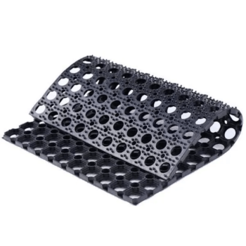 8307f6ef67514022b91cf018915a604a - Choosing the Perfect Rubber Mat for Your Kitchen
