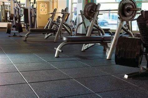 Rubber mats for noise reduction in gyms and work areas